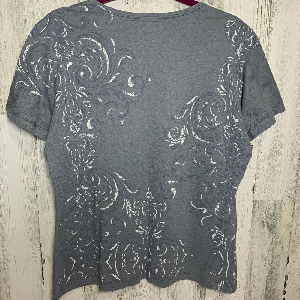 Aventura Gray Short Sleeve Scroll Print Tee - Picture 2 of 5